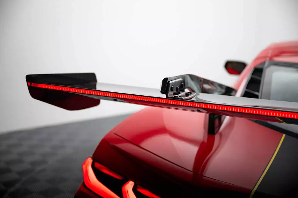Carbon Spoiler + Led Chevrolet Corvette C8 - Image 9
