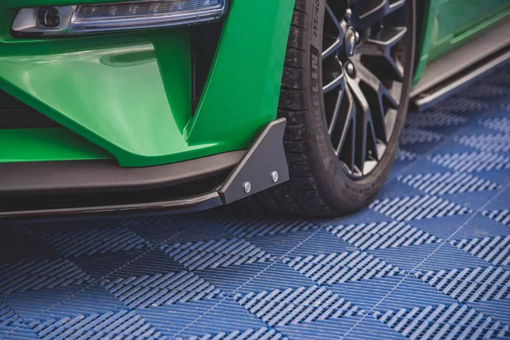 Front Splitter V.1 + Flaps Ford Mustang Gt Mk6 Facelift - Image 3