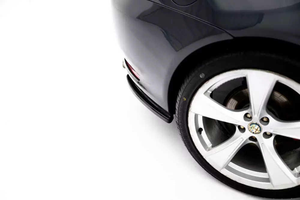 Rear Side Splitters Alfa Romeo Gt - Image 3