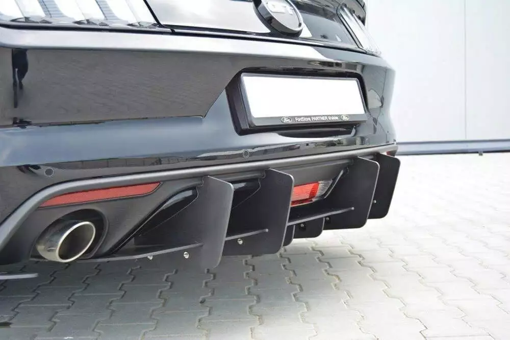 Rear Diffuser Ford Mustang Gt Mk6 - Image 2
