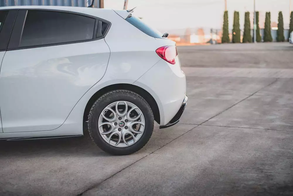 Rear Side Splitters V.3 Alfa Romeo Giulietta Facelift - Image 4