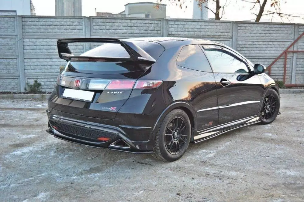 Rear Splitter Honda Civic Viii Type S/r (Without Vertical Bars) - Image 4