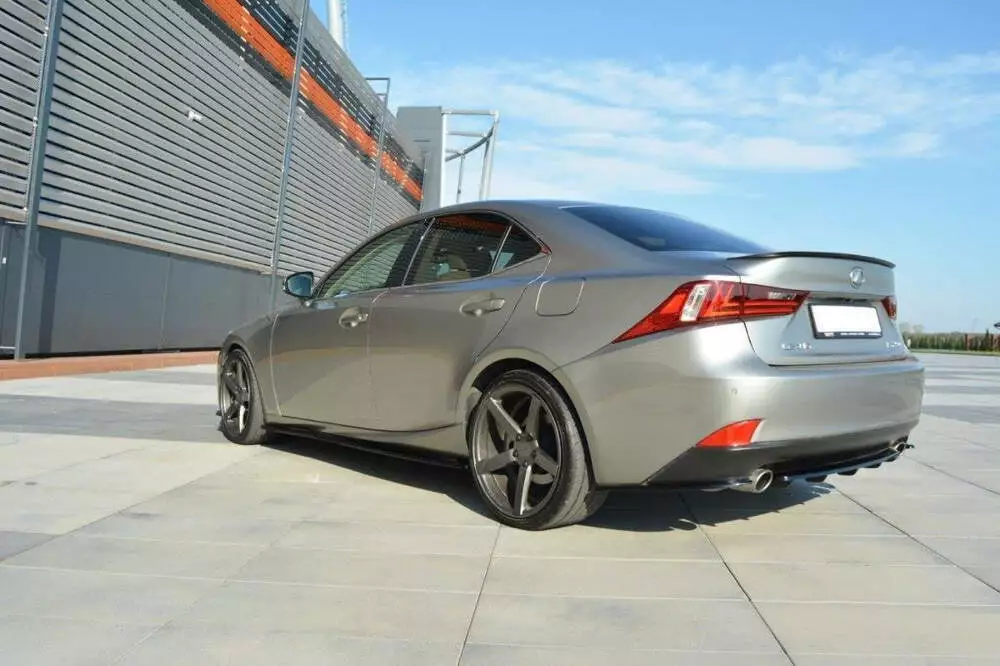 Rear Splitter Lexus Is Mk3 T (With Vertical Bars) - Image 3