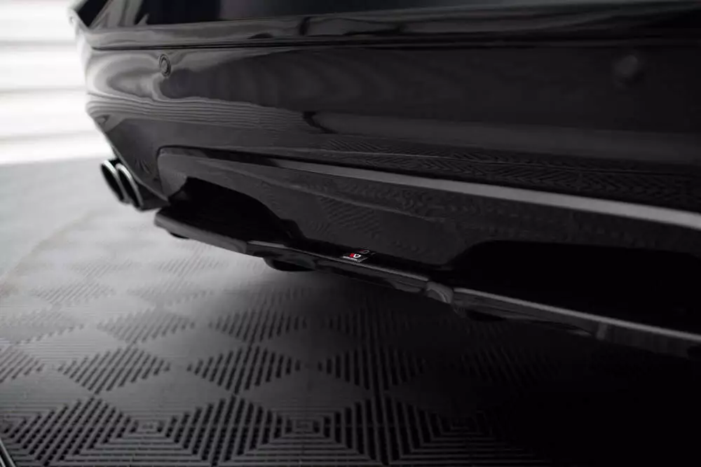 Rear Splitter For Bmw X4 M-pack (With A Vertical Bar) - Image 3