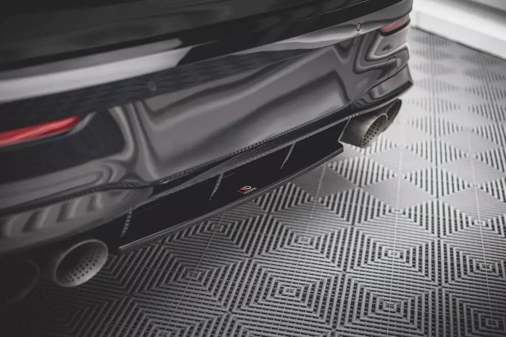 Rear Splitter For Volkswagen Golf R Mk8 - Image 4