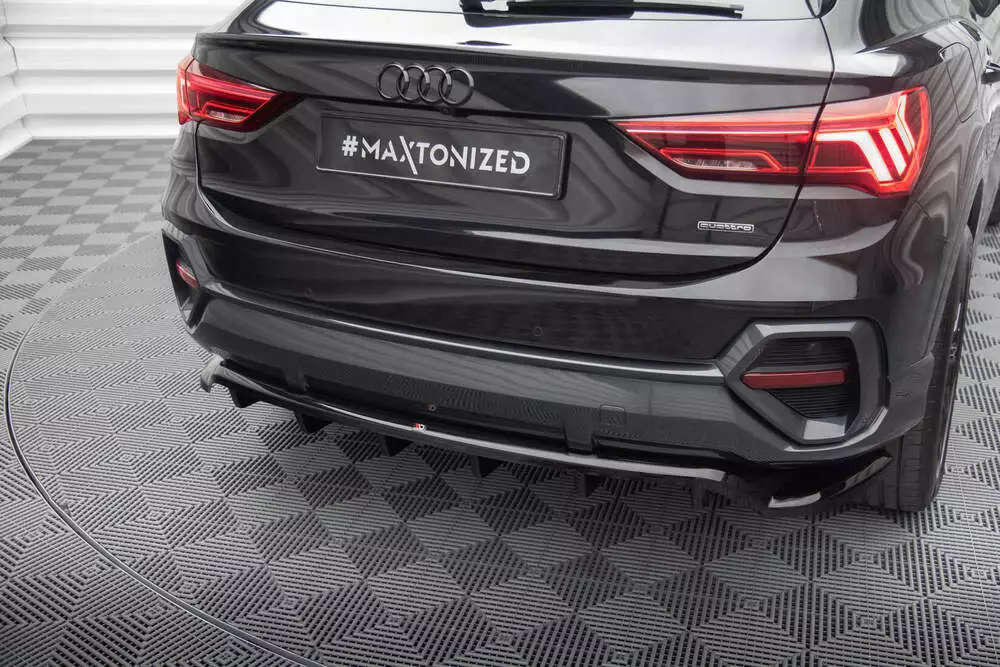 Rear Splitter (With Vertical Bars) Audi Q3 Sportback F3