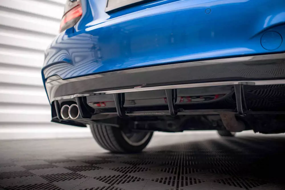 Rear Splitter (With Vertical Bars) Bmw 2 M-pack F22 - Image 4