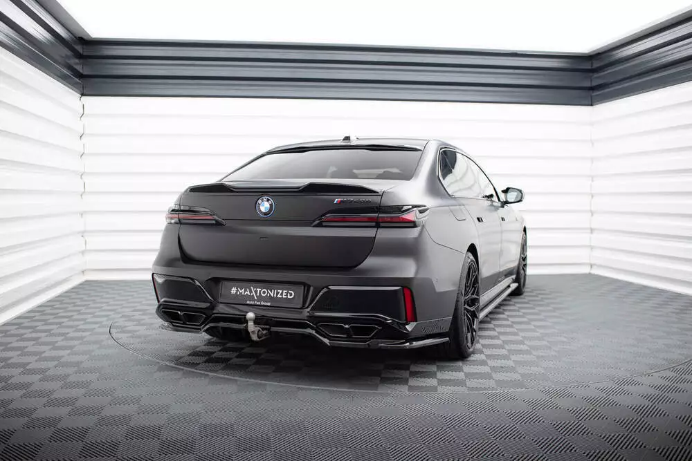 Rear Splitter (With Vertical Bars) Bmw M760e G70 - Image 6