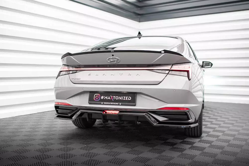 Rear Splitter (With Vertical Bars) Hyundai Elantra Mk7