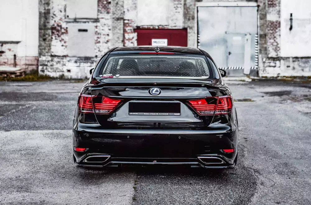 Rear Splitter (With Vertical Bars) Leuxs Ls Mk4 Facelift - Image 5