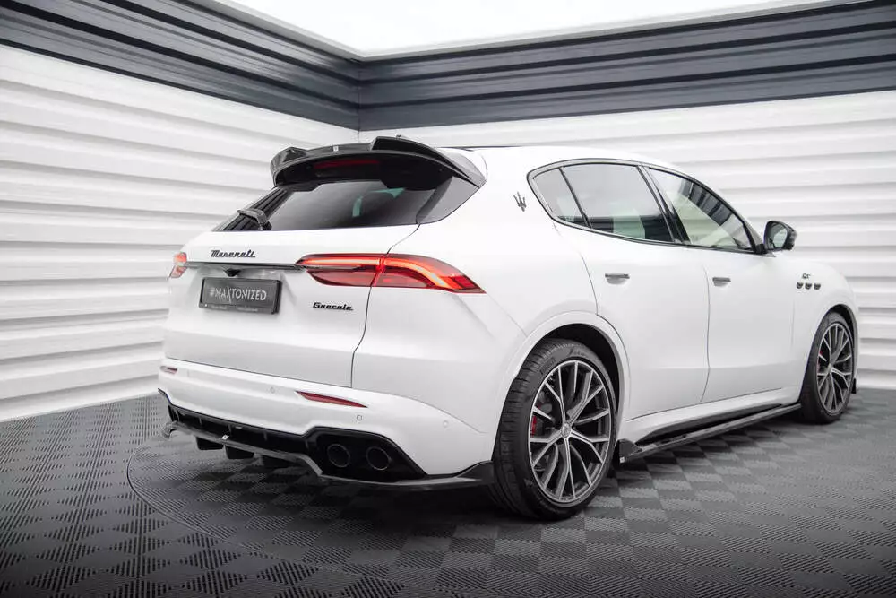 Rear Splitter (With Vertical Bars) Maserati Grecale Gt / Modena Mk1 - Image 3