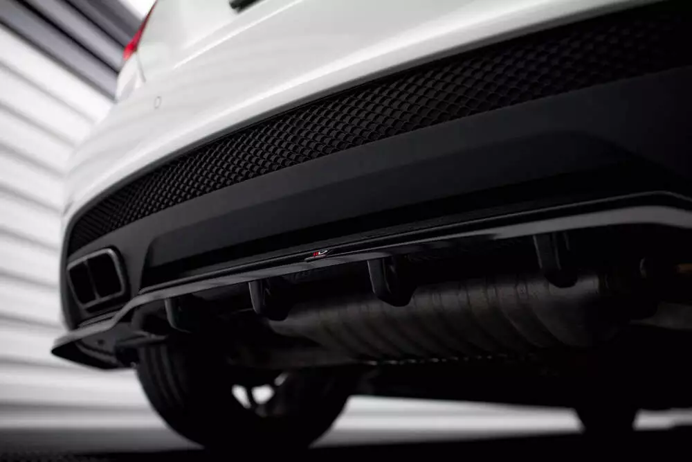 Rear Splitter (With Vertical Bars) Mercedes-benz A45 Amg W176 - Image 4