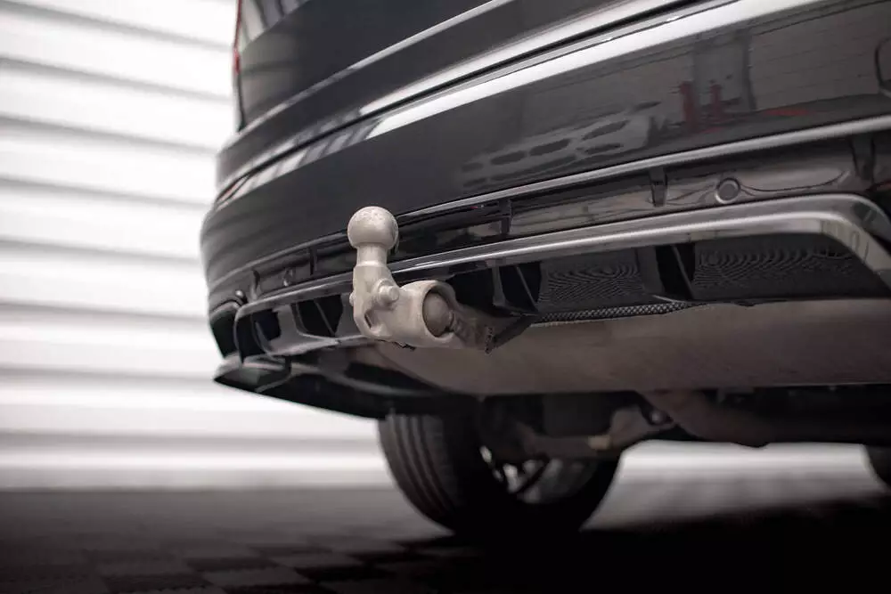 Rear Splitter (With Vertical Bars) Volvo Xc90 R-design Mk2 Facelift - Image 2