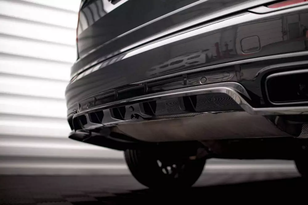 Rear Splitter (With Vertical Bars) Volvo Xc90 R-design Mk2 Facelift - Image 5