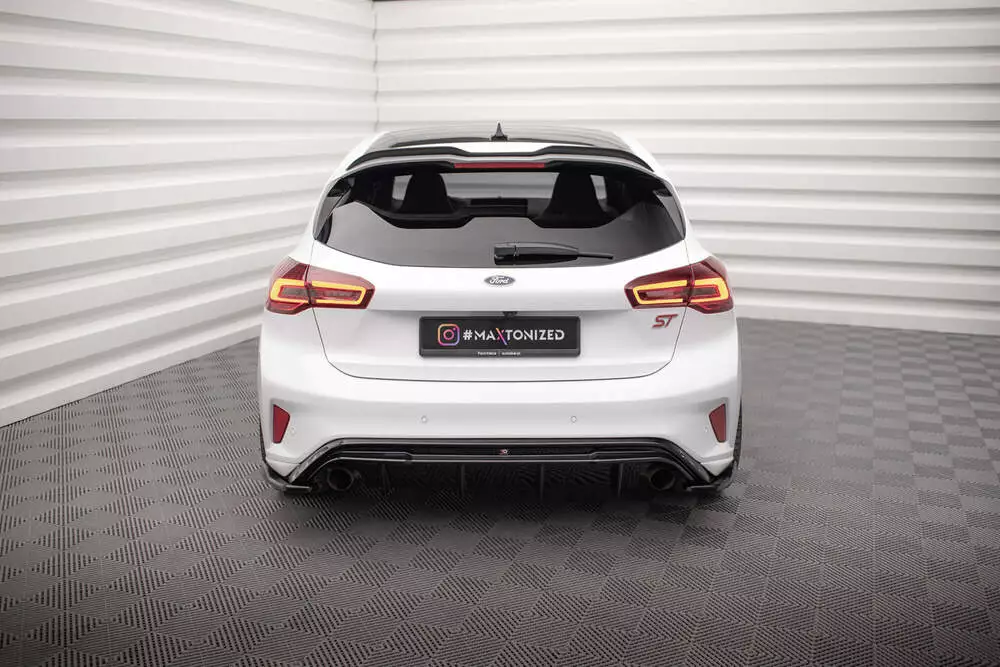 Rear Valance V.3 Ford Focus Hatchback St Mk4