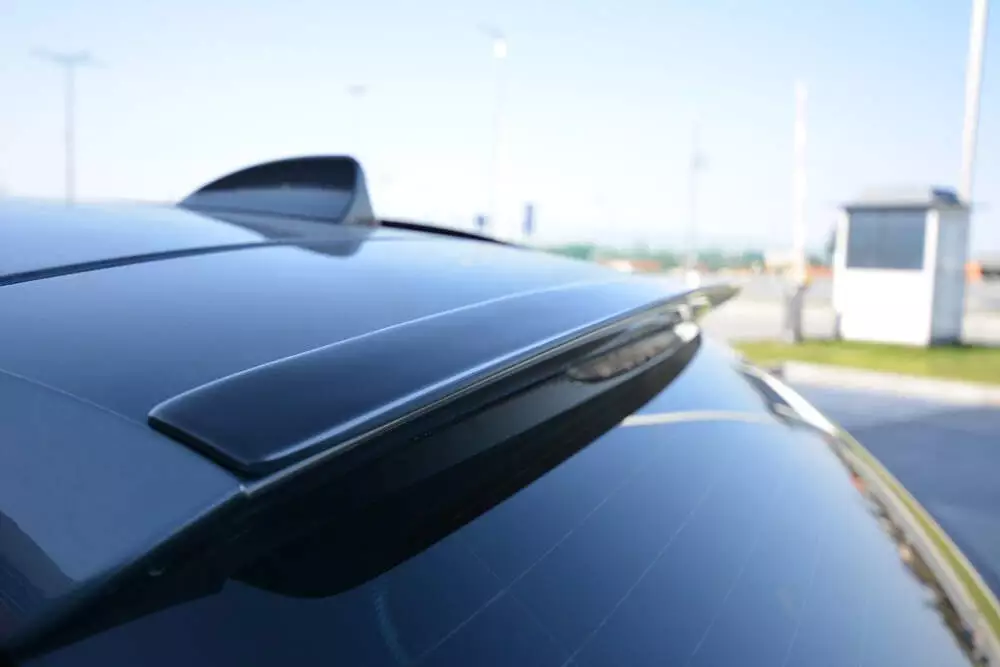 Spoiler Cap For Bmw 5 E61 M-pack - Image 2