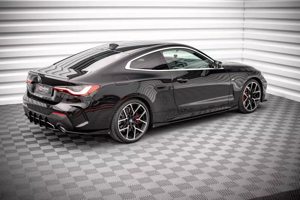 Side Flaps Bmw 4 M-pack / M440i G22 / G23 / G22 Facelift / G23 Facelift