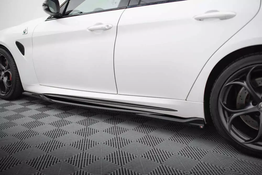 Side Skirts Diffusers Alfa Romeo Giulia Quadrifoglio - Image 3