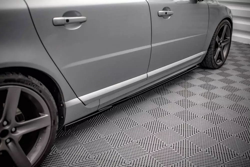 Side Skirts Diffusers Volvo V70 Mk3 - Image 2