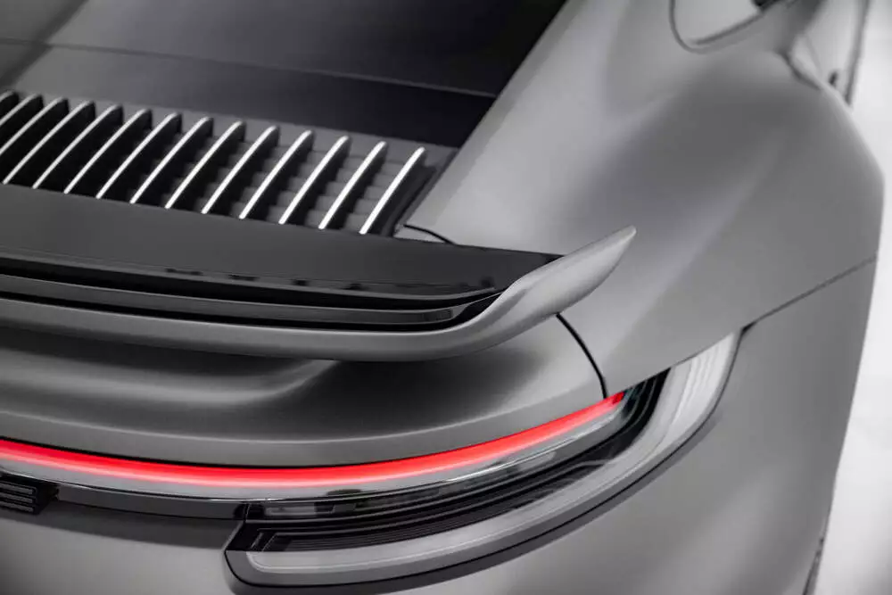 Spoiler Cap Porsche 911 Turbo S Sport Package 992 - Image 3