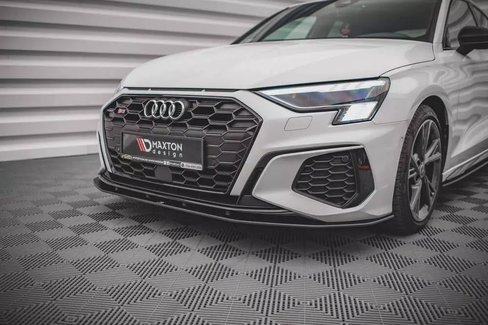 Street Pro Front Splitter Audi S3 / A3 S-line 8y - Image 2