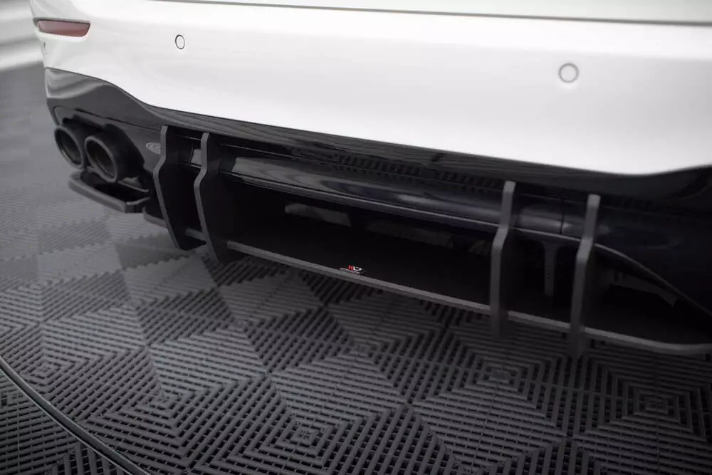 Street Pro Rear Diffuser Mercedes-amg C 43 W206 - Image 3
