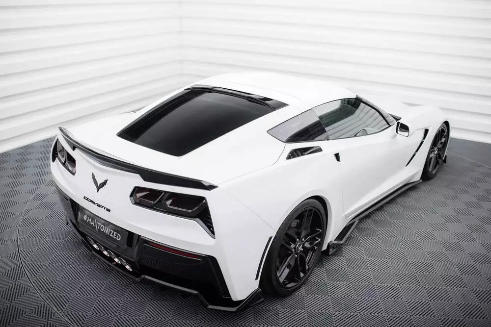 The Extension Of The Rear Window Chevrolet Corvette Stingray / Z06 C7 - Image 4