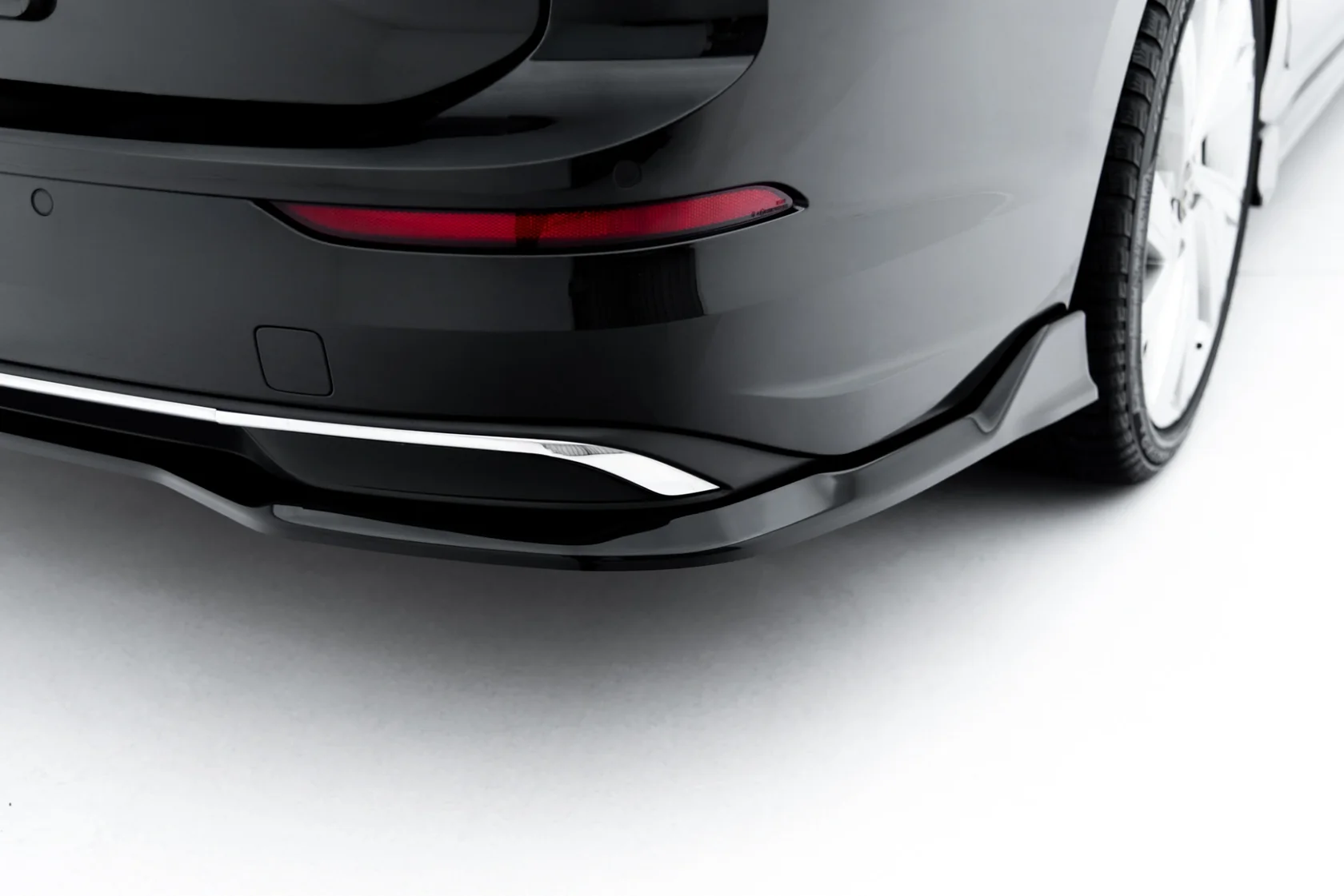 Set of Splitters Volkswagen Golf Variant Mk8 Facelift - Image 13