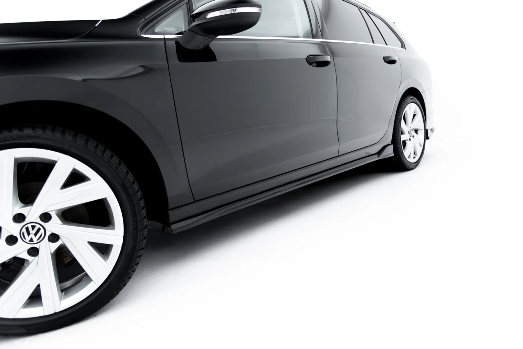 Set of Splitters Volkswagen Golf Variant Mk8 Facelift - Image 8